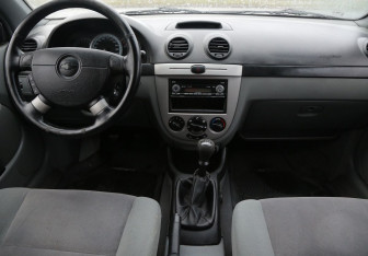 Подержанный автомобиль Chevrolet Lacetti Hatchback 2007 года (12 фото)