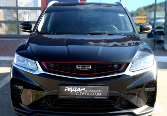 Подержанный автомобиль Geely Coolray 2021 года (2 фото)