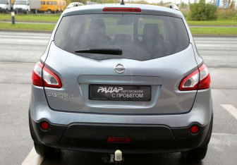 Подержанный автомобиль Nissan Qashqai+2 2011 года (5 фото)