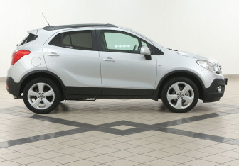 Подержанный автомобиль Opel Mokka 2013 года (5 фото)