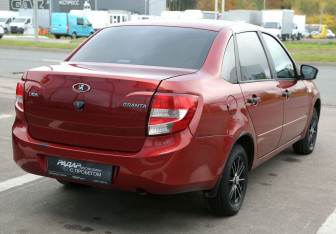 Подержанный автомобиль LADA (ВАЗ) Granta Sedan 2017 года (6 фото)