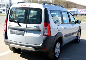 Подержанный автомобиль LADA (ВАЗ) Largus Wagon 2019 года (6 фото)