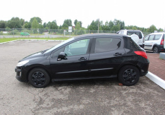 Подержанный автомобиль Peugeot 308 Wagon 2008 года (4 фото)
