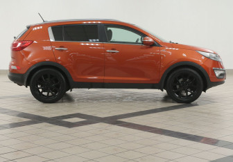 Подержанный автомобиль Kia Sportage 2013 года (5 фото)