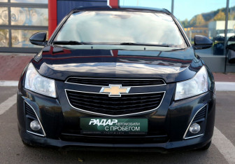 Подержанный автомобиль Chevrolet Cruze Hatchback 2013 года (2 фото)