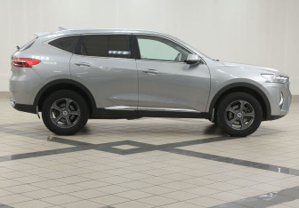 Подержанный автомобиль Haval F7 2021 года (4 фото)
