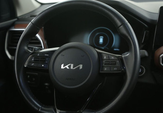 Подержанный автомобиль Kia Sportage 2022 года (27 фото)