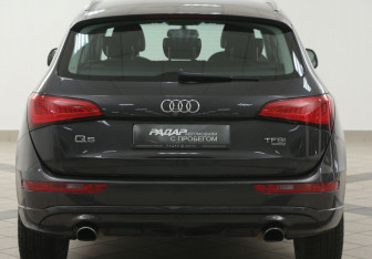Подержанный автомобиль Audi Q5 2013 года (3 фото)