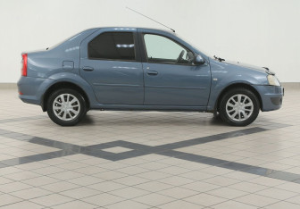Подержанный автомобиль Renault Logan Sedan 2012 года (5 фото)