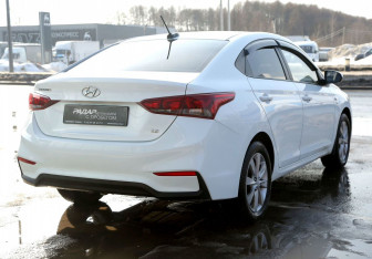 Подержанный автомобиль Hyundai Solaris Sedan 2019 года (6 фото)