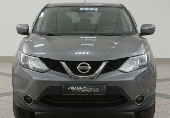 Подержанный автомобиль Nissan Qashqai 2015 года (6 фото)