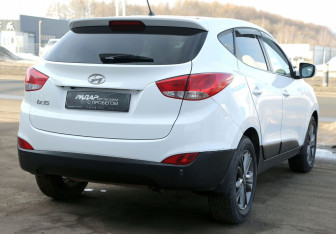 Подержанный автомобиль Hyundai ix35 2015 года (6 фото)