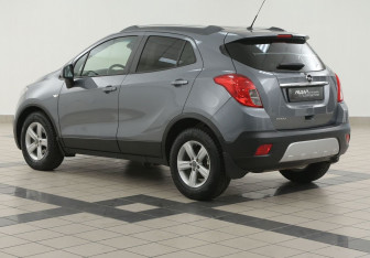 Подержанный автомобиль Opel Mokka 2014 года (2 фото)