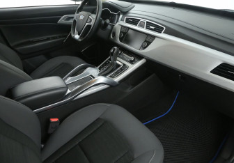 Подержанный автомобиль Geely Atlas 2018 года (9 фото)