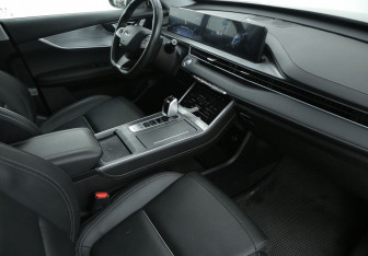 Подержанный автомобиль Chery Tiggo 7 Pro Max 2022 года (9 фото)