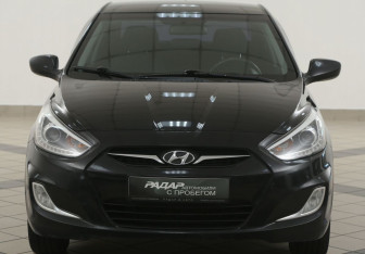 Подержанный автомобиль Hyundai Solaris Sedan 2013 года (6 фото)
