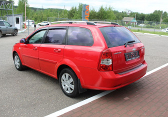 Подержанный автомобиль Chevrolet Lacetti Wagon 2006 года (5 фото)