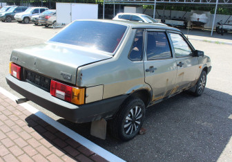 Подержанный автомобиль LADA (ВАЗ) 21099 2002 года (7 фото)