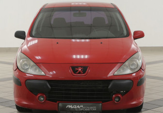 Подержанный автомобиль Peugeot 307 Hatchback 2006 года (6 фото)
