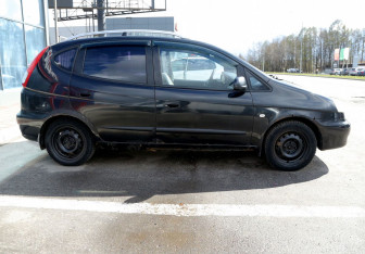 Подержанный автомобиль Chevrolet Rezzo 2007 года (7 фото)