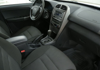 Подержанный автомобиль Chery Tiggo (T11) 2014 года (9 фото)