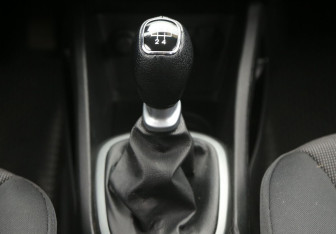 Подержанный автомобиль Kia Rio Sedan 2013 года (13 фото)