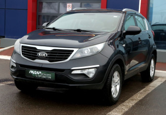 Подержанный автомобиль Kia Sportage 2012 года (3 фото)