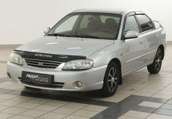 Подержанный автомобиль Kia Spectra Sedan 2008 года (8 фото)