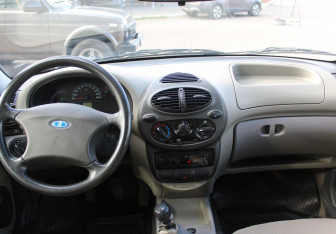 Подержанный автомобиль LADA (ВАЗ) Kalina Hatchback 2012 года (13 фото)