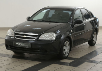 Подержанный автомобиль Chevrolet Lacetti Sedan 2007 года (8 фото)