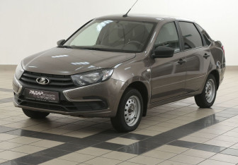 Подержанный автомобиль LADA (ВАЗ) Granta Sedan 2019 года (8 фото)