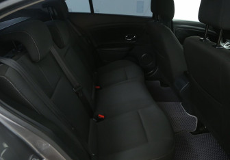 Подержанный автомобиль Renault Fluence 2012 года (11 фото)