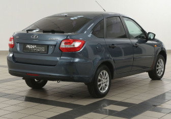 Подержанный автомобиль LADA (ВАЗ) Granta Liftback 2014 года (4 фото)