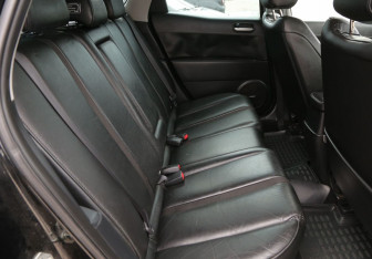 Подержанный автомобиль Mazda CX-7 2008 года (11 фото)