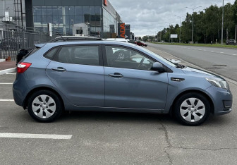 Подержанный автомобиль Kia Rio Hatchback 2014 года (3 фото)