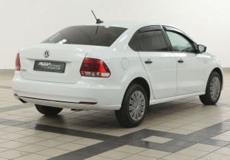 Подержанный автомобиль Volkswagen Polo Sedan 2017 года (4 фото)