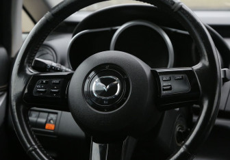 Подержанный автомобиль Mazda CX-7 2008 года (17 фото)