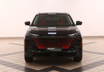 Подержанный автомобиль Changan UNI-S 2024 года (2 фото)