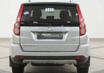 Подержанный автомобиль Great Wall Hover H3 2014 года (3 фото)