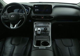 Подержанный автомобиль Hyundai Santa Fe 2021 года (13 фото)