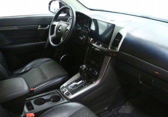 Подержанный автомобиль Chevrolet Captiva 2014 года (6 фото)