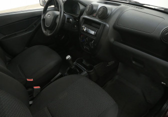 Подержанный автомобиль LADA (ВАЗ) Granta Sedan 2012 года (9 фото)