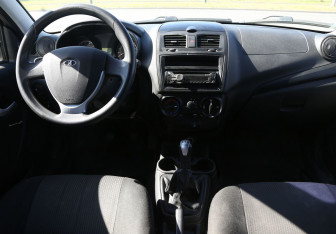 Подержанный автомобиль LADA (ВАЗ) Kalina Hatchback 2013 года (12 фото)