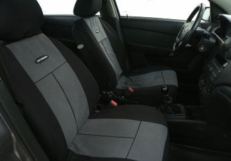 Подержанный автомобиль Chevrolet Aveo Sedan 2010 года (10 фото)
