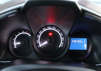 Подержанный автомобиль LADA (ВАЗ) XRAY 2018 года (14 фото)