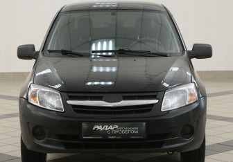 Подержанный автомобиль LADA (ВАЗ) Granta Sedan 2013 года (6 фото)