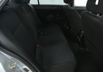 Подержанный автомобиль Mitsubishi Lancer Sedan 2006 года (11 фото)