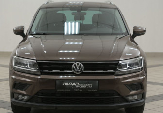 Подержанный автомобиль Volkswagen Tiguan 2018 года (6 фото)
