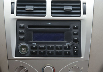 Подержанный автомобиль Vortex Estina 2009 года (13 фото)