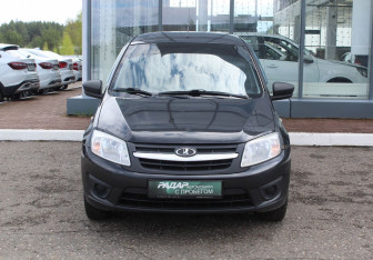 Подержанный автомобиль LADA (ВАЗ) Granta Liftback 2017 года (2 фото)